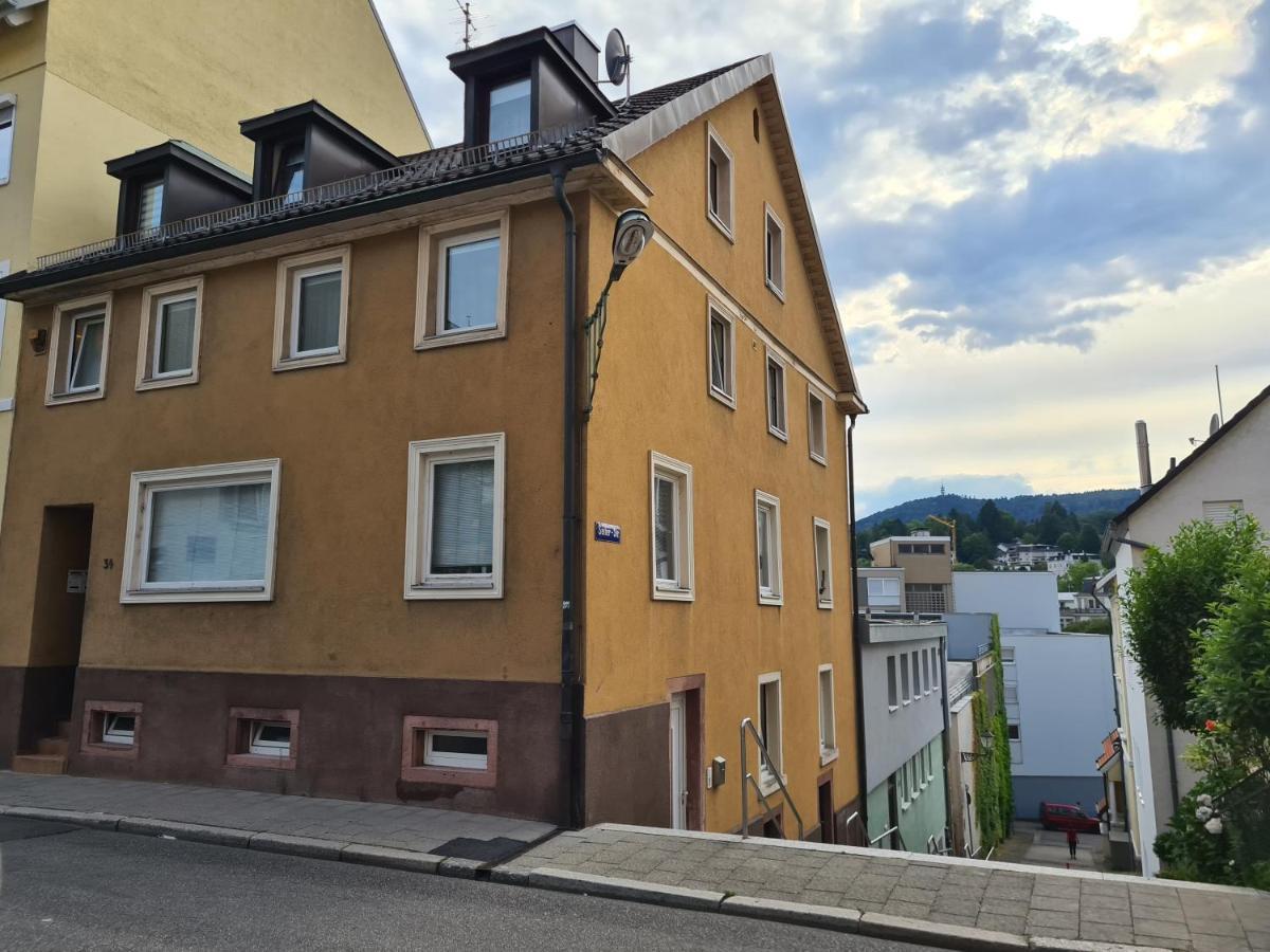 Kamus Apartment *